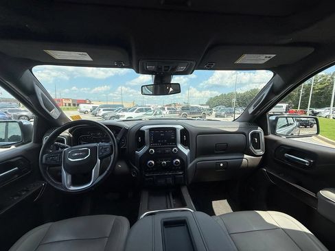 Used 2021 GMC Sierra 1500 SLT w/ SLT Premium Plus Package AWD/4WD image 9