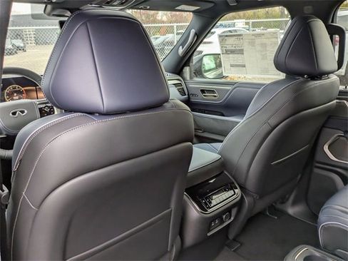 New 2026 INFINITI QX80 4WD image 27