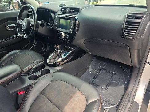 Used 2018 Kia Soul ! w/ Tech Package FWD image 19