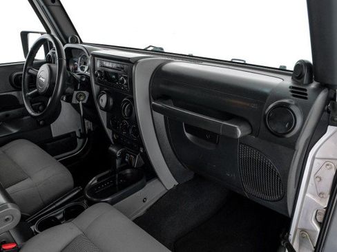 Used 2008 Jeep Wrangler Rubicon w/ Trailer Tow Group AWD/4WD image 10
