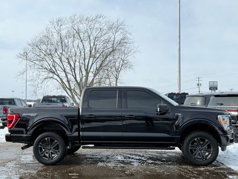 Certified 2022 Ford F150 XLT w/ Equipment Group 302A High image 30