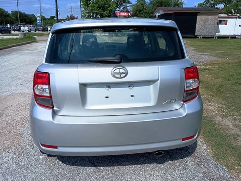 Used 2012 Scion xD FWD image 4