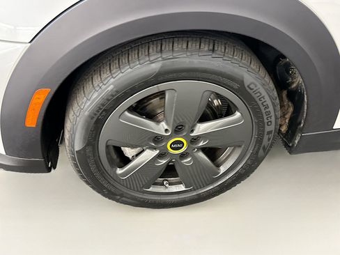 Used 2024 MINI Cooper SE image 11