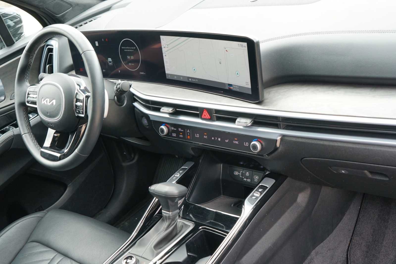Certified 2024 Kia Sorento SX Prestige AWD/4WD image 25