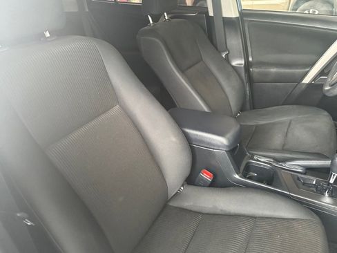 Used 2018 Toyota RAV4 LE w/ All Weather Liner Package image 35