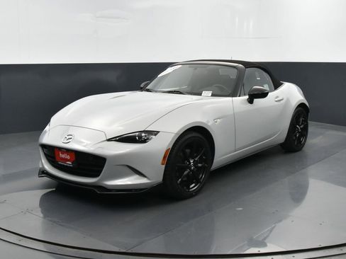 Used 2019 MAZDA MX-5 Miata Club image 7