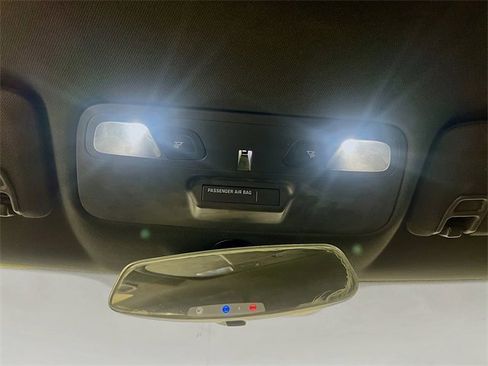 Used 2018 Chevrolet Camaro LT w/ Technology Package image 19