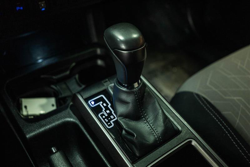 Used 2023 Toyota Tacoma TRD Off-Road w/ Technology Package AWD/4WD image 19