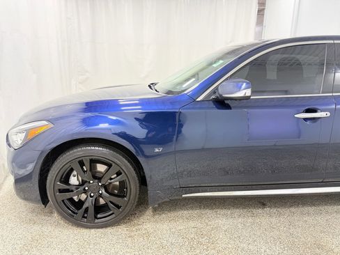 Used 2018 INFINITI Q70 L 3.7 image 4