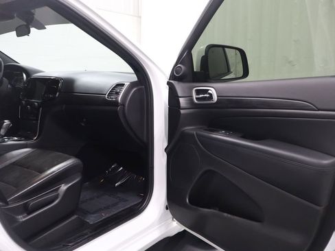 Certified 2021 Jeep Grand Cherokee Laredo X image 14