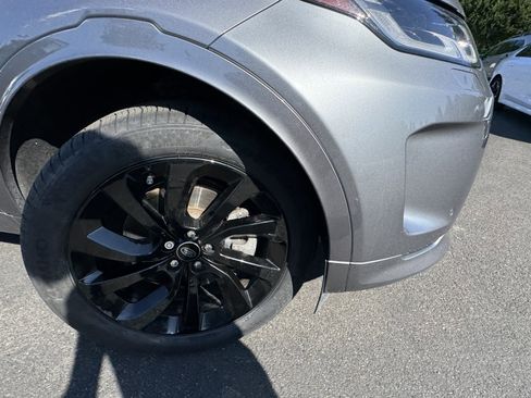 Used 2023 Land Rover Discovery Sport SE R-Dynamic image 4