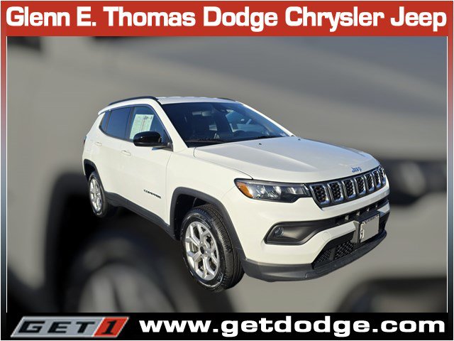 Certified 2025 Jeep Compass Latitude AWD/4WD image 1