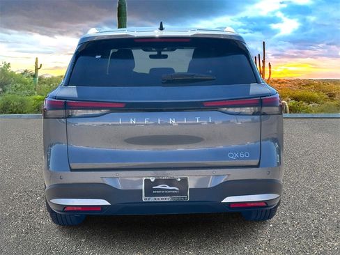 New 2026 INFINITI QX60 Luxe image 6