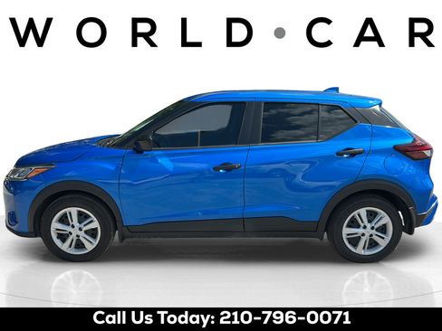 Certified 2025 Nissan Kicks Play S FWD image 6