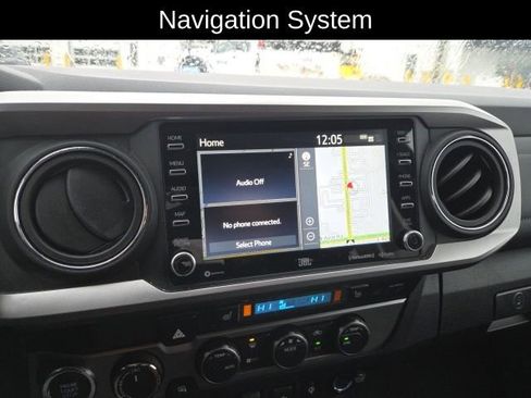 Used 2023 Toyota Tacoma Limited image 15