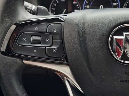 Used 2024 Buick Enclave Avenir w/ Avenir Technology Package AWD/4WD image 29