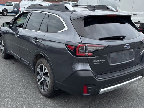 Used 2022 Subaru Outback Touring image 3
