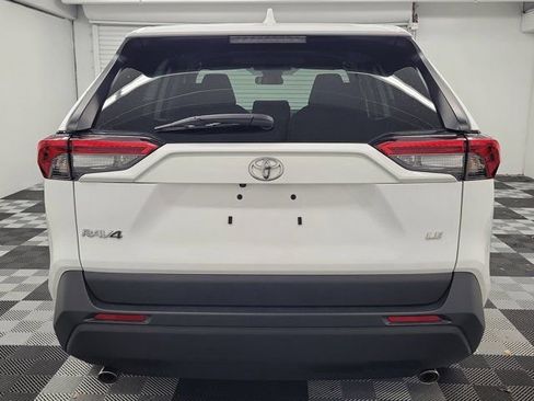 Used 2025 Toyota RAV4 LE image 5