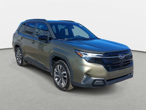 Used 2026 Subaru Forester Touring image 3