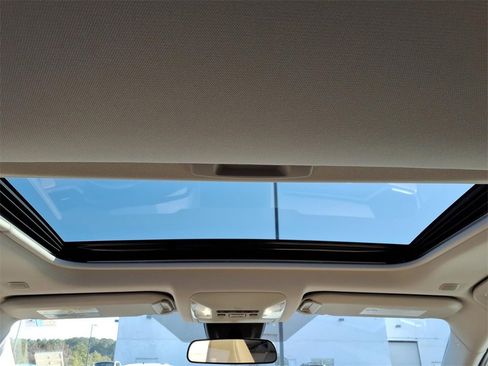 Used 2024 Toyota RAV4 XLE Premium image 14