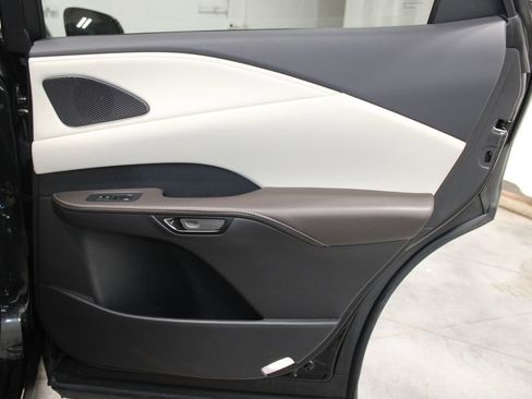 Used 2024 Lexus RX 350 FWD w/ Technology Package image 32