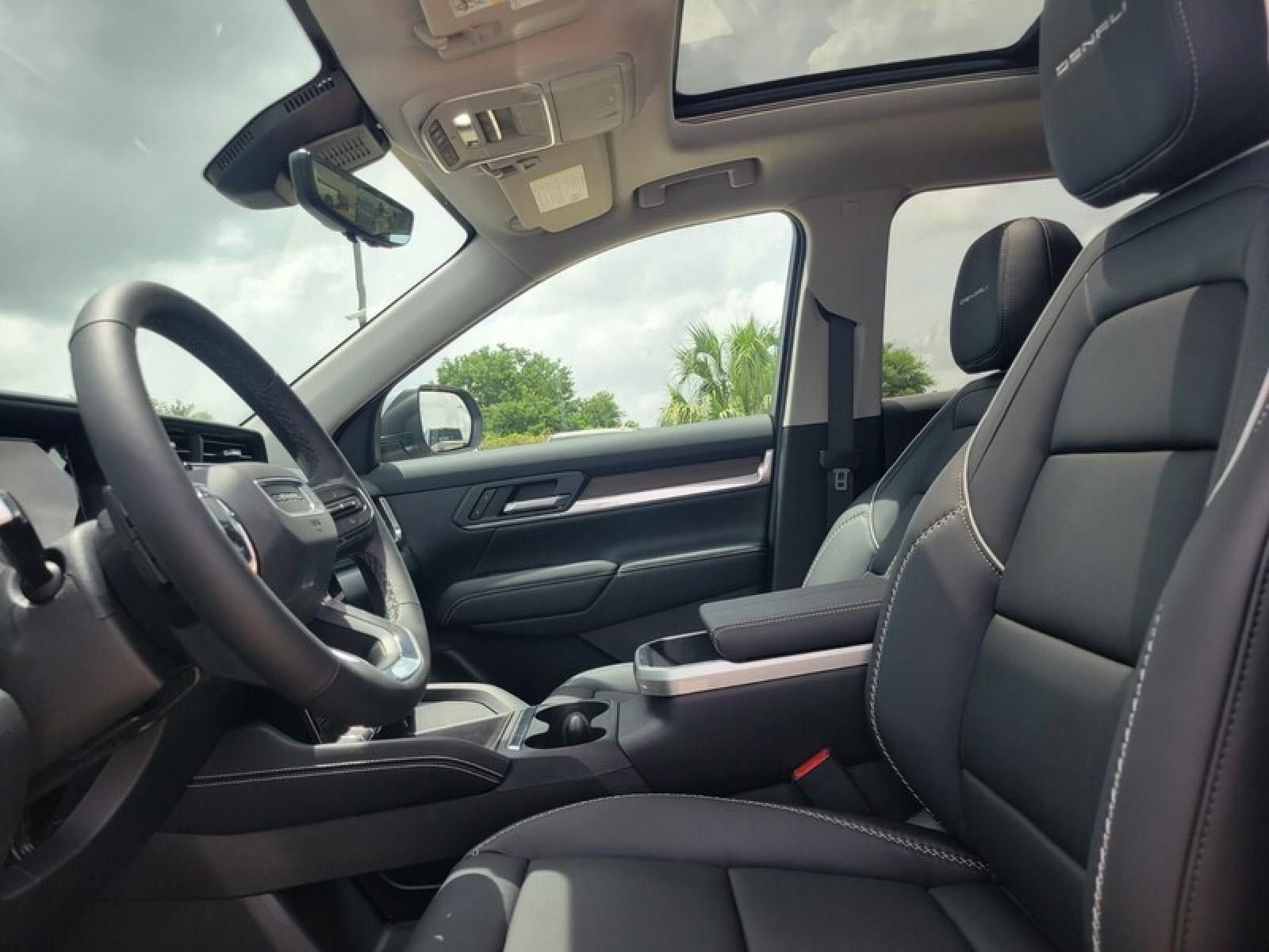 New 2026 GMC Terrain Denali w/ LPO, Floor Liner Package AWD/4WD image 11