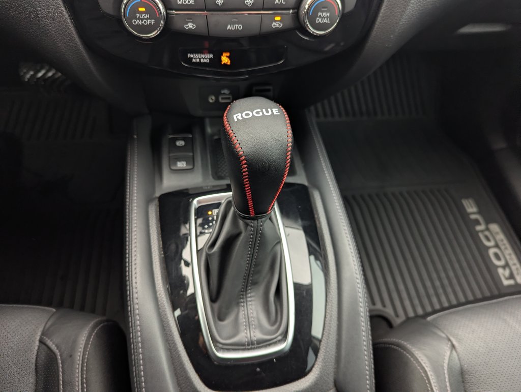 Used 2019 Nissan Rogue Sport SL w/ Premium Package AWD/4WD image 14