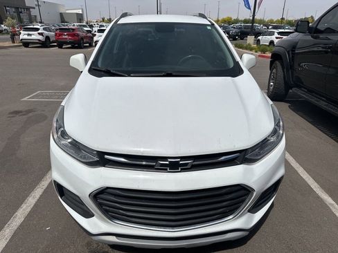 Used 2021 Chevrolet Trax LT w/ Sport Edition image 6