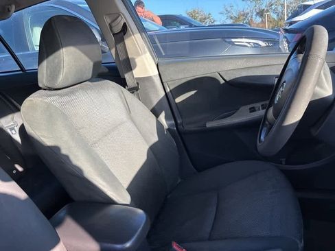 Used 2010 Toyota Corolla S image 8