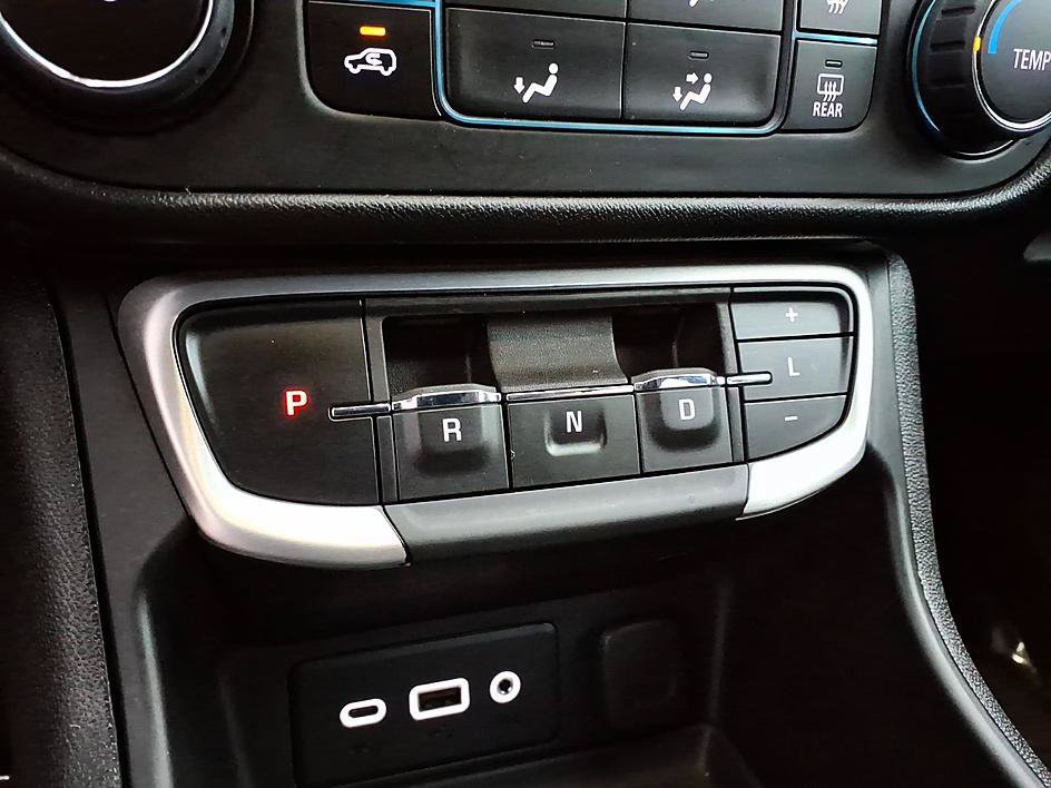 Used 2023 GMC Terrain SLE FWD image 25