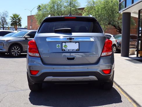Used 2020 Chevrolet Trax Premier w/ LPO, Protection Package FWD image 11