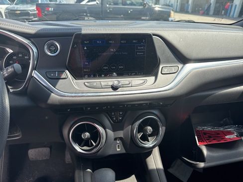 Used 2022 Chevrolet Blazer LT AWD/4WD image 10