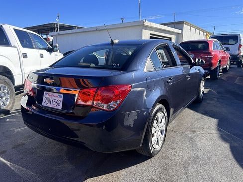 Used 2016 Chevrolet Cruze LS FWD image 13