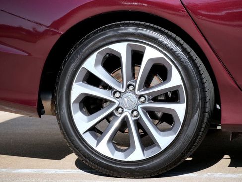 Used 2015 Honda Accord Sport image 31