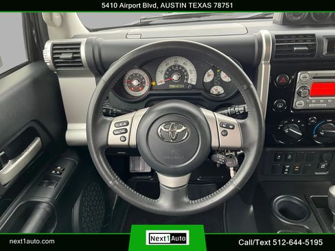 Used 2012 Toyota FJ Cruiser 2WD w/ Upgrade Pkg image 22