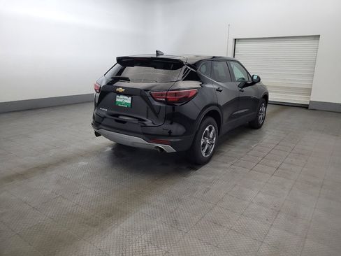 Used 2025 Chevrolet Blazer LT FWD image 9