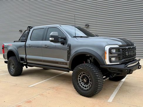 Used 2023 Ford F250 Lariat w/ Lariat Ultimate Package AWD/4WD image 1