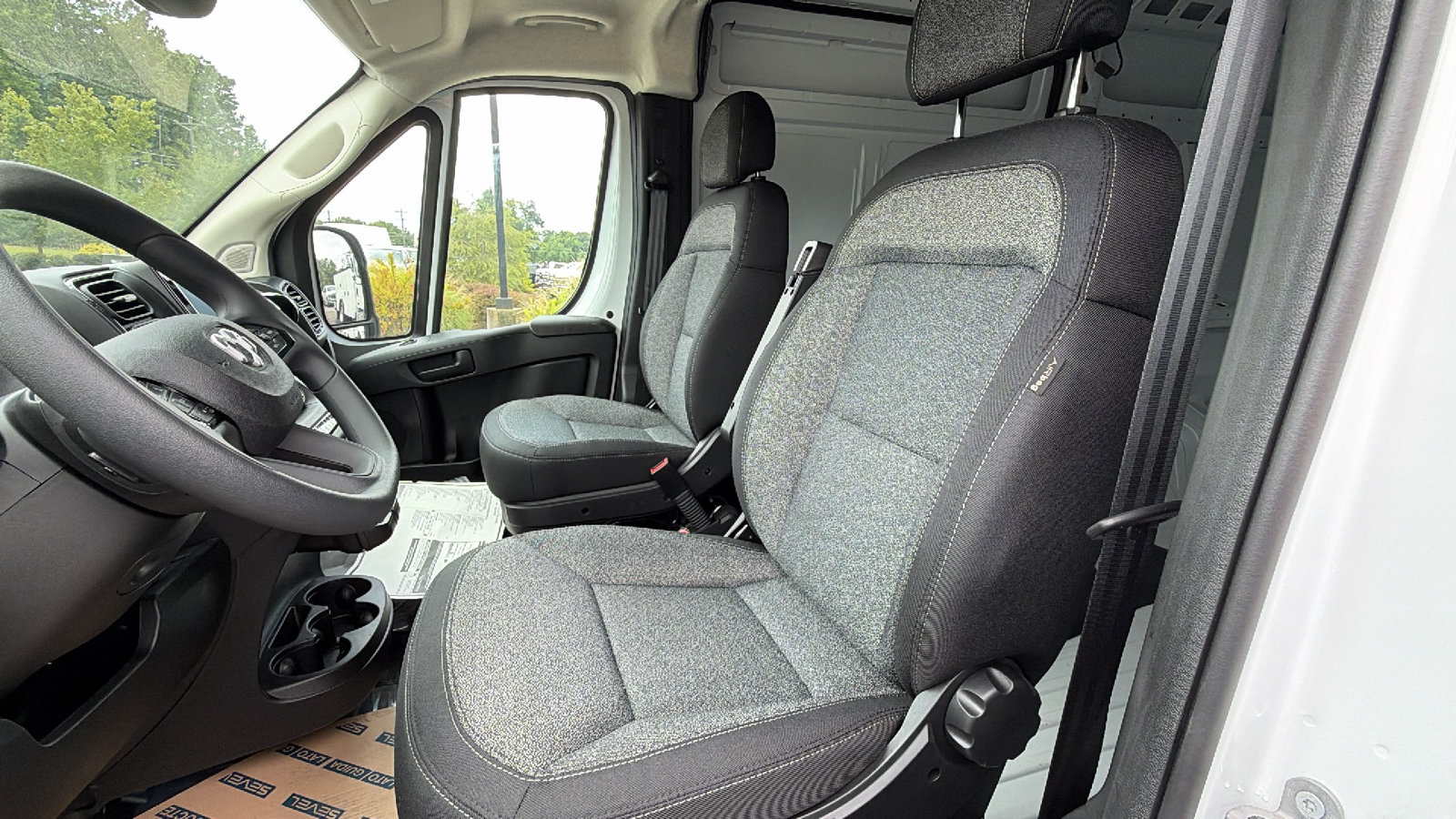 New 2026 RAM ProMaster 2500 w/ Convenience Group FWD image 17
