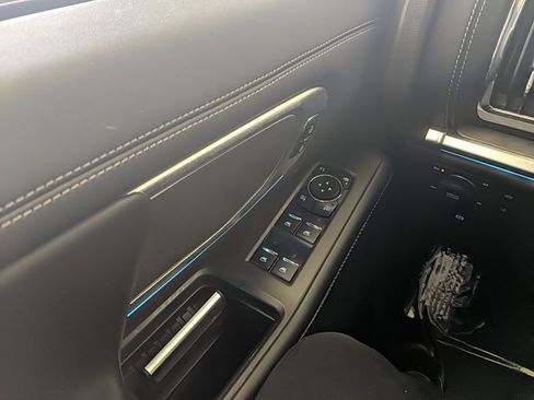 Used 2025 Ford Expedition Max Platinum image 34