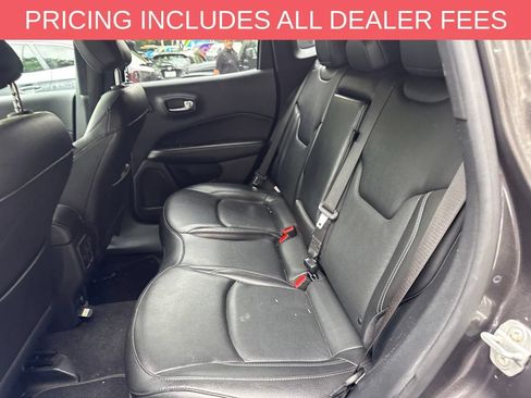 Used 2021 Jeep Compass Latitude w/ Sun and Sound Group AWD/4WD image 10