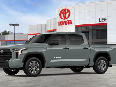 New 2026 Toyota Tundra SR5 w/ TRD Off-Road Package AWD/4WD image 2