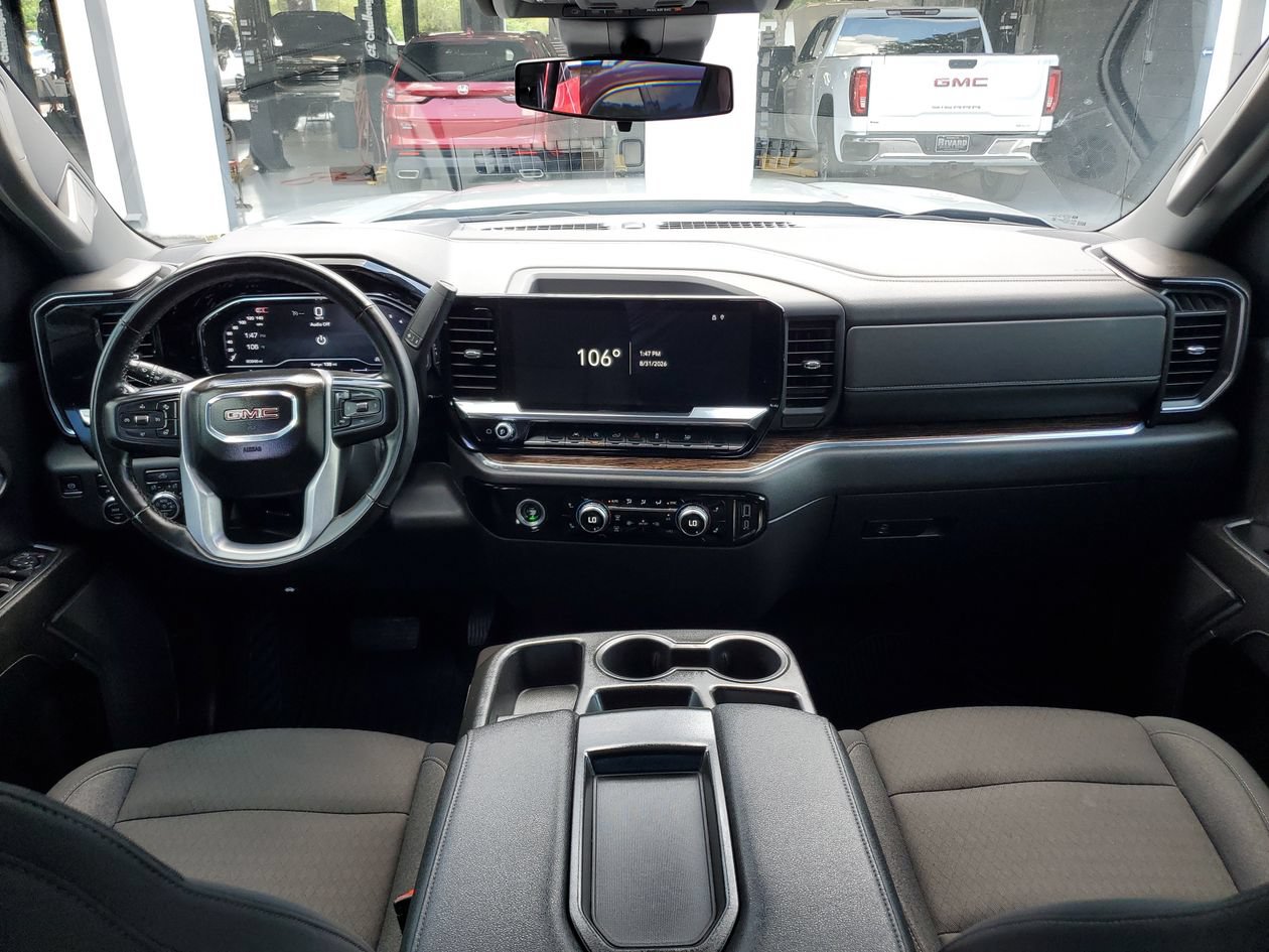 Used 2024 GMC Sierra 1500 Elevation AWD/4WD image 12