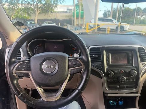 Used 2014 Jeep Grand Cherokee Laredo RWD image 2