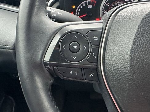 Used 2022 Toyota Corolla Cross LE image 23