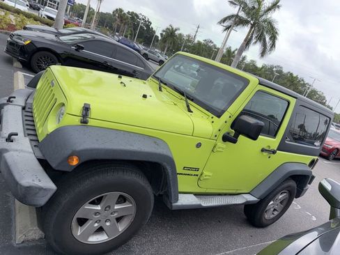 Used 2017 Jeep Wrangler Sport w/ Quick Order Package 24S AWD/4WD image 2