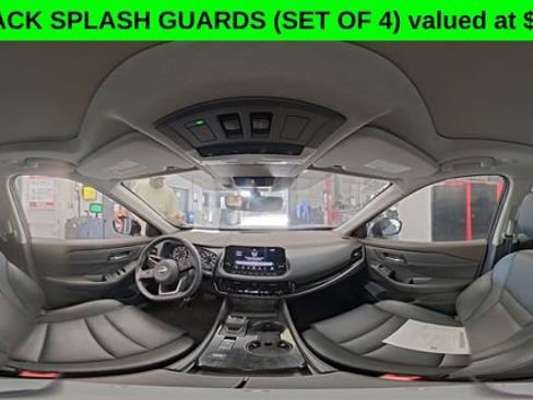 Used 2023 Nissan Rogue SL w/ SL Premium Package image 9