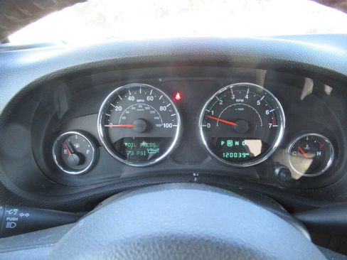 Used 2016 Jeep Wrangler Unlimited Sport w/ Quick Order Package 24S image 27