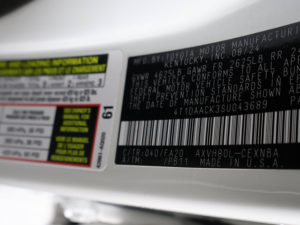 Used 2025 Toyota Camry LE FWD image 42