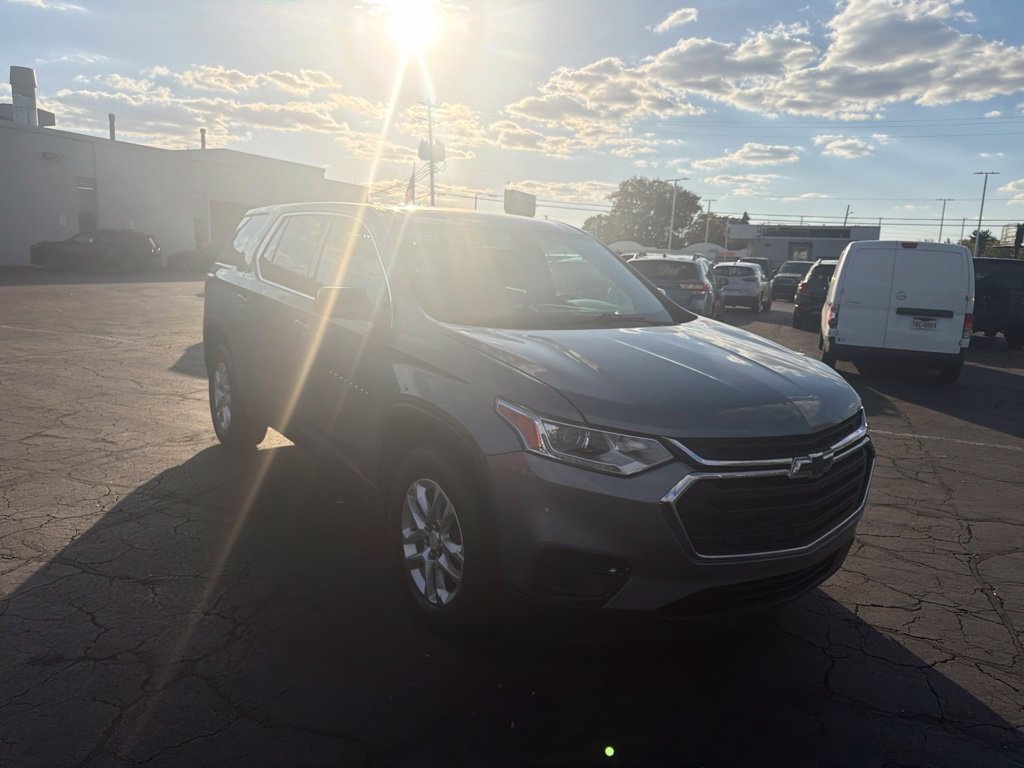Used 2018 Chevrolet Traverse LS FWD image 4