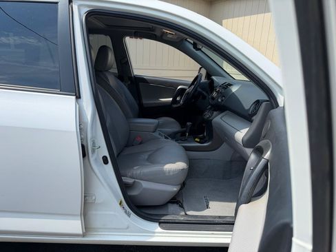 Used 2011 Toyota RAV4 Limited w/ Limited Extra Value Pkg AWD/4WD image 3